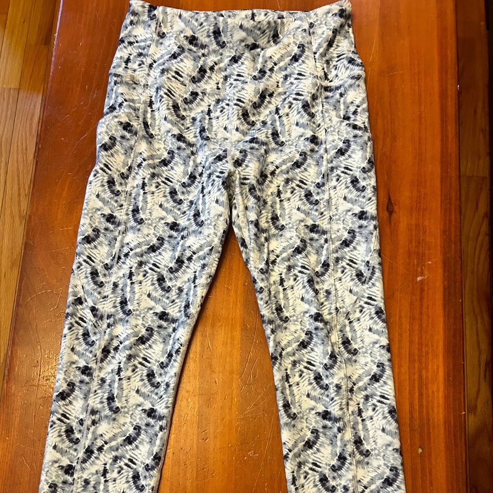 Zyia leggings